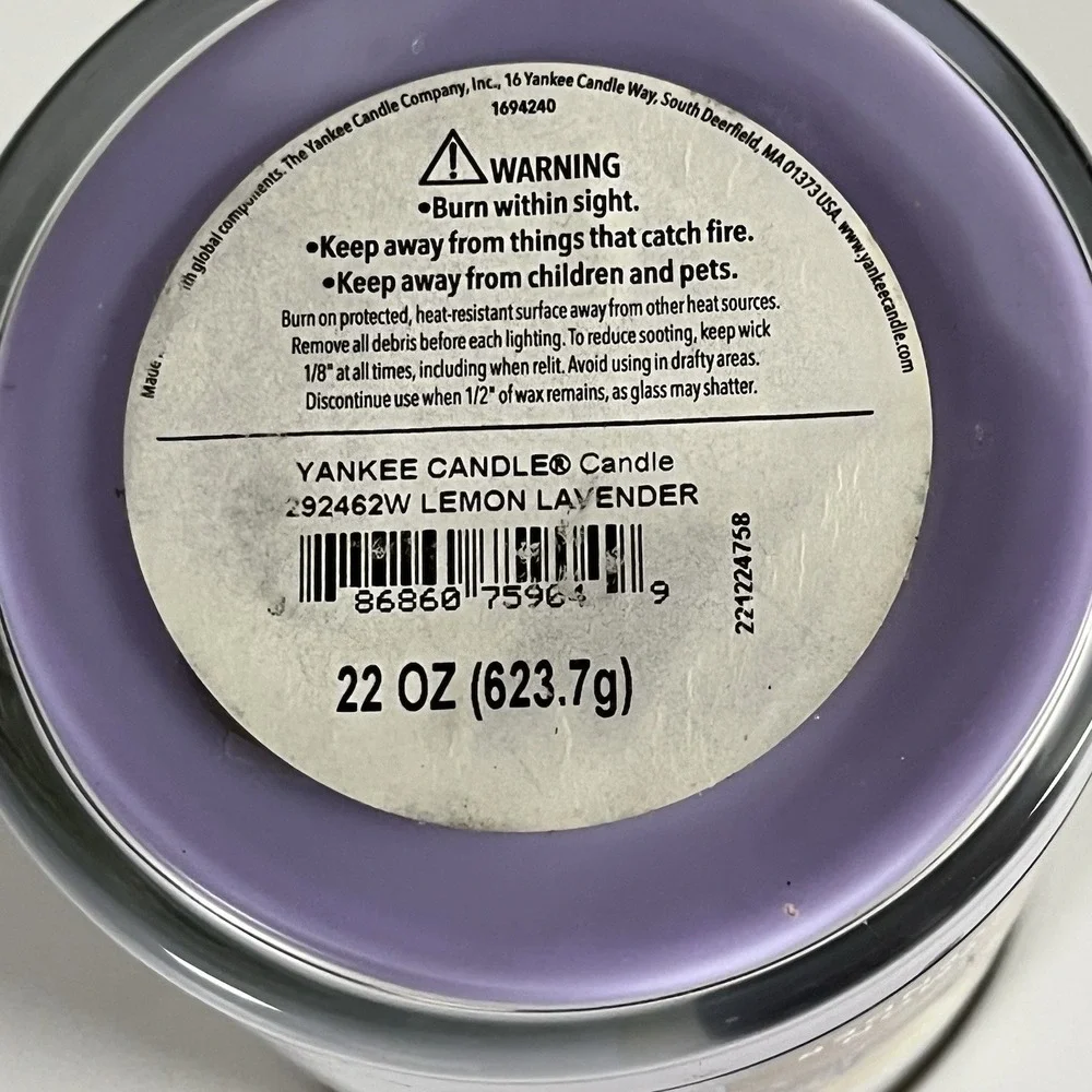 Yankee Candle LEMON LAVENDER Large 2-Wick Tumbler Jar Purple 22 oz Wax